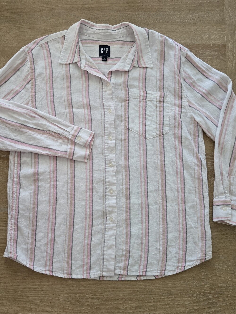 GAP Ladies "Boyfriend" Button-down Shirt